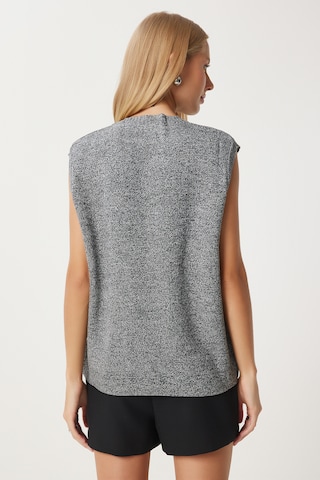 Happiness İstanbul Sweater in Grey