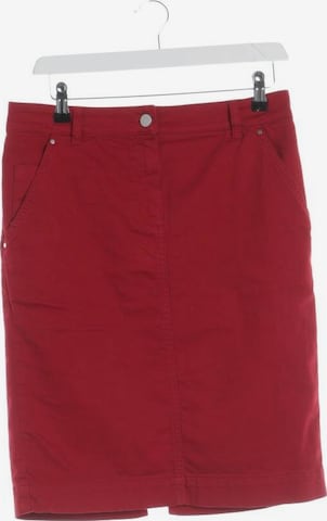 Windsor Skirt in XS in Red: front