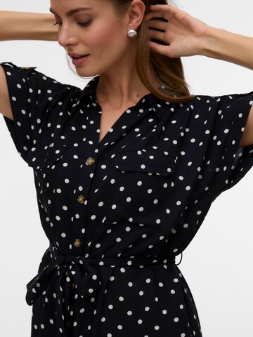Robe-chemise 'VMBUMPY' VERO MODA en noir