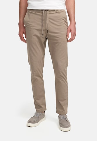 Regular Pantalon chino ' Warren' Kronstadt en marron : devant