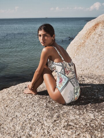Next - Bustier Traje de baño en blanco