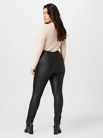 Slimfit Leggings 'CROCK' di ONLY Curve in nero