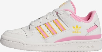 ADIDAS ORIGINALS Низкие кроссовки 'Forum' в Белый: спереди