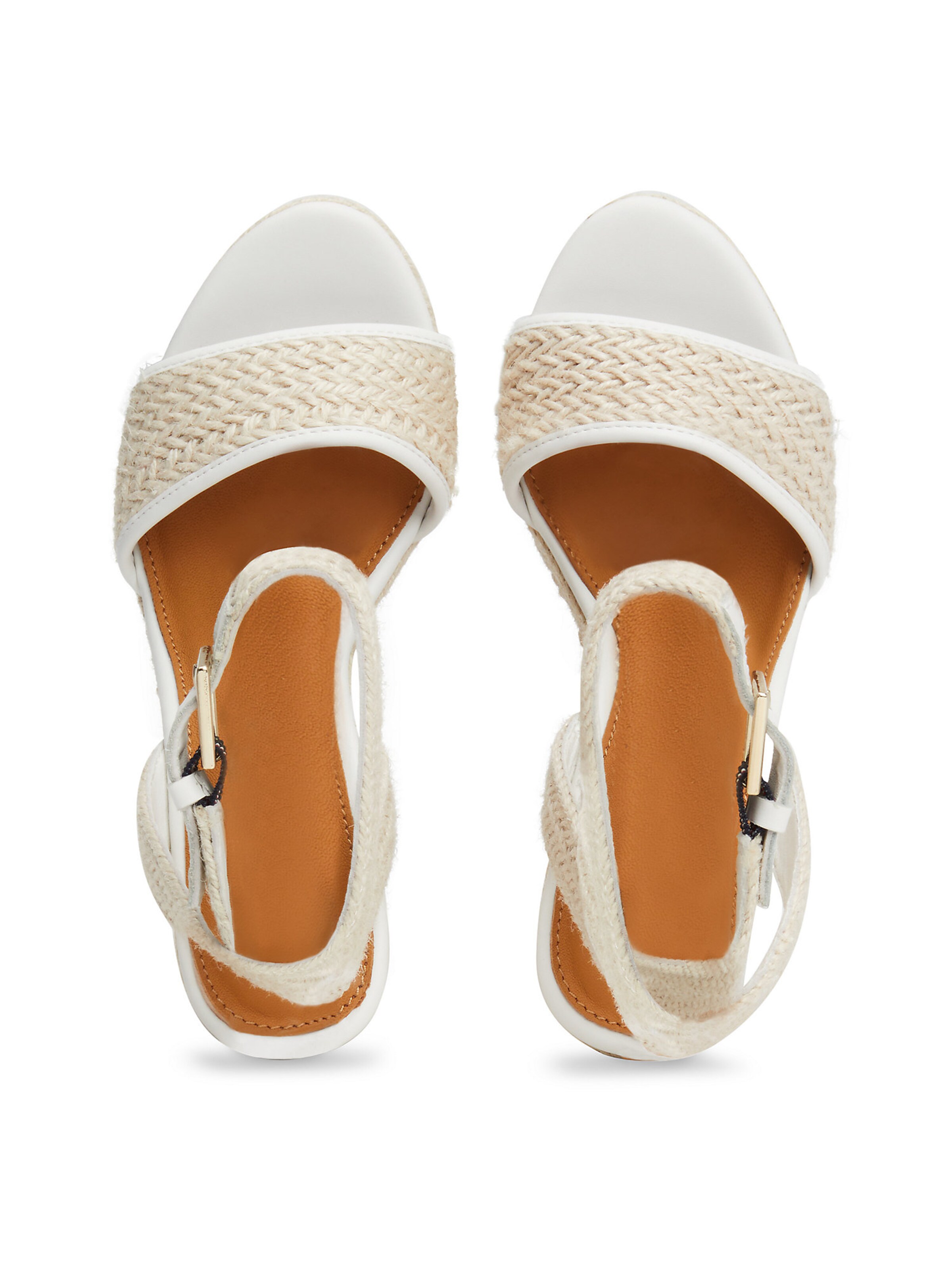 TOMMY HILFIGER Сандали в бежово