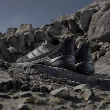 Chaussure basse 'Eastrail 3' ADIDAS TERREX en noir
