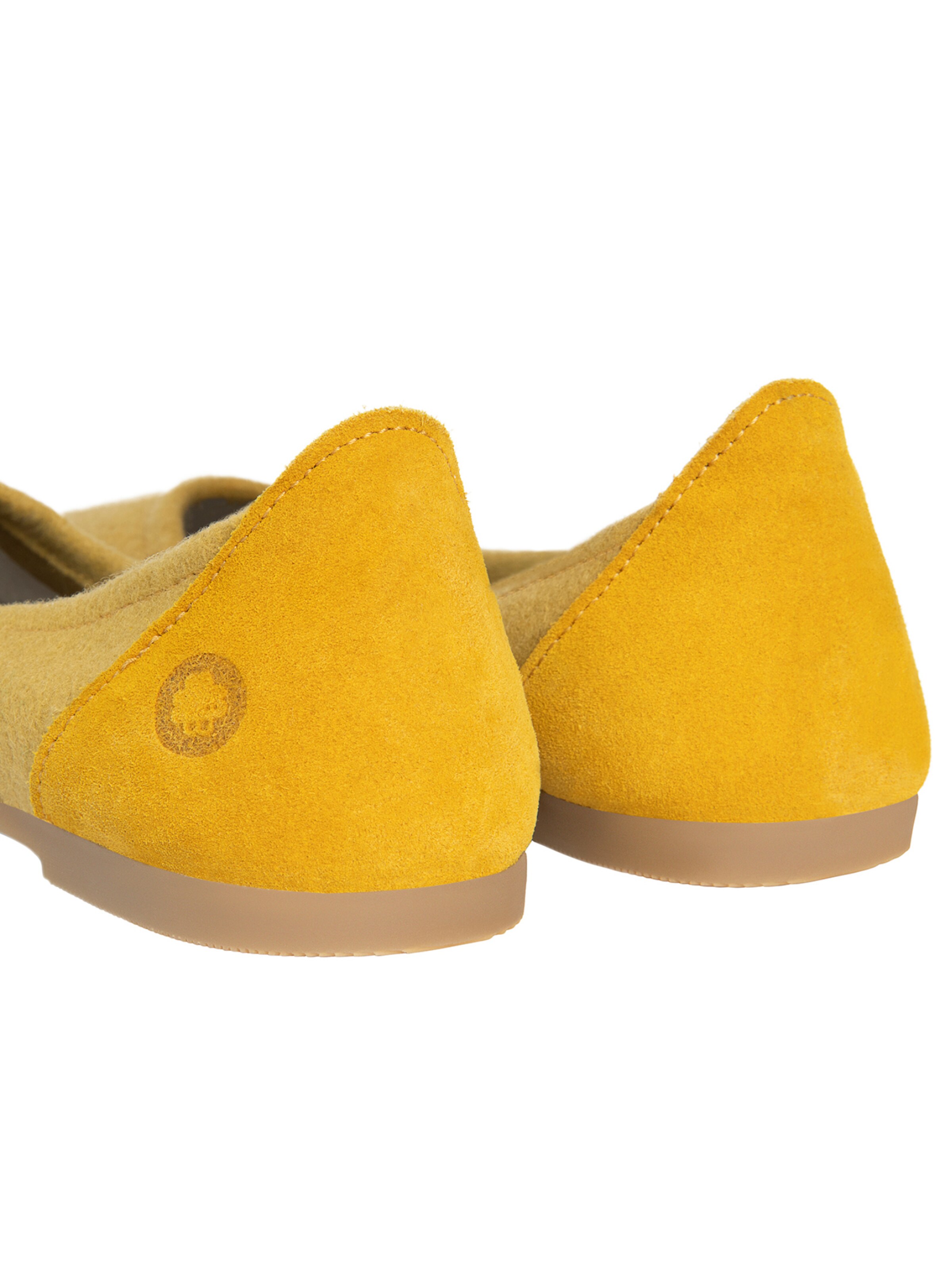 Baabuk Ballerina 'Wool Blacky' in Geel