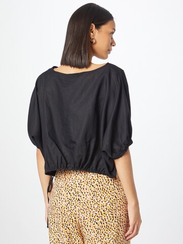 Sisley - Blusa em preto