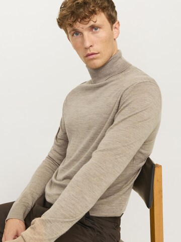 pilka JACK & JONES Megztinis 'JPRMark'