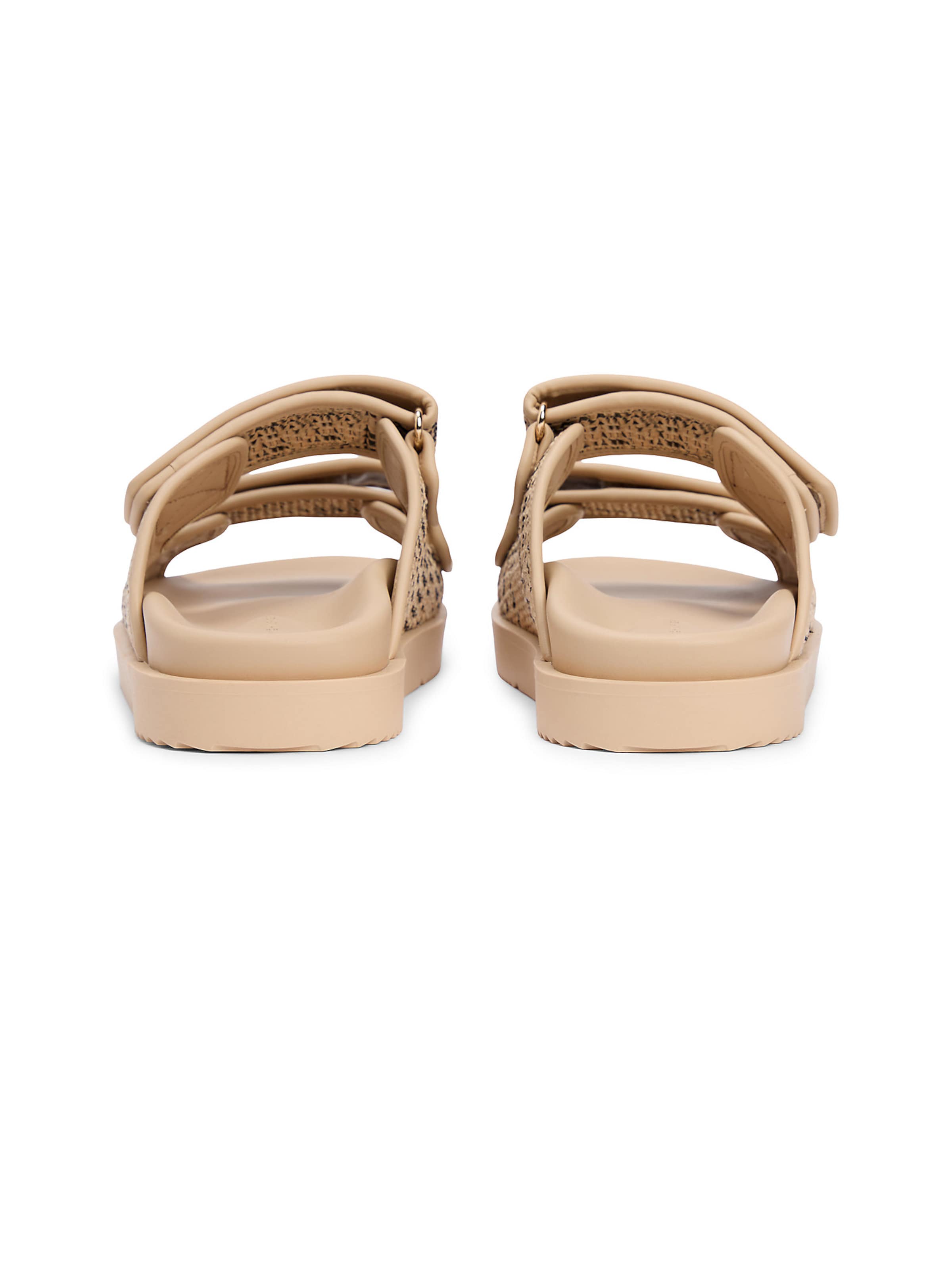 TOMMY HILFIGER Sandal in Brown