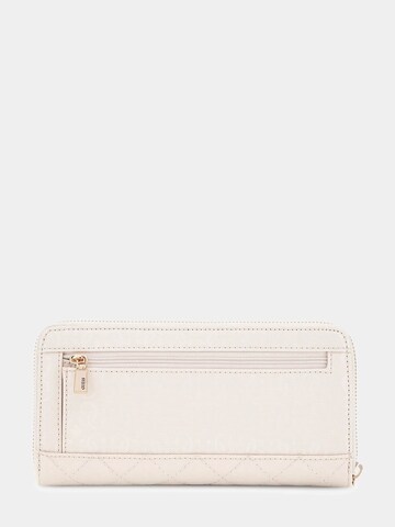 GUESS Wallet 'Idra' in White