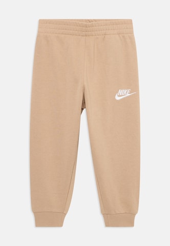 Nike Sportswear Joggingdragt 'CLUB' i beige