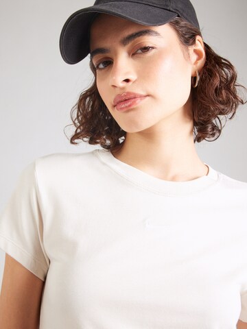 Nike Sportswear Μπλουζάκι 'CHLL' σε μπεζ