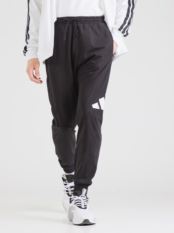 Tapered Pantaloni sportivi di ADIDAS SPORTSWEAR in nero: frontale