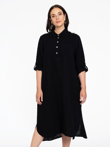 Yoek Shirt Dress in Black: front