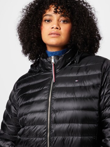 Tommy Hilfiger Curve Jacke in Schwarz