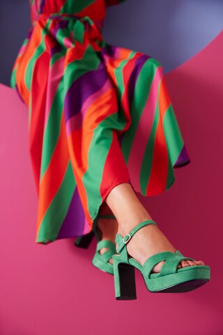 Aniston Sandals in Green
