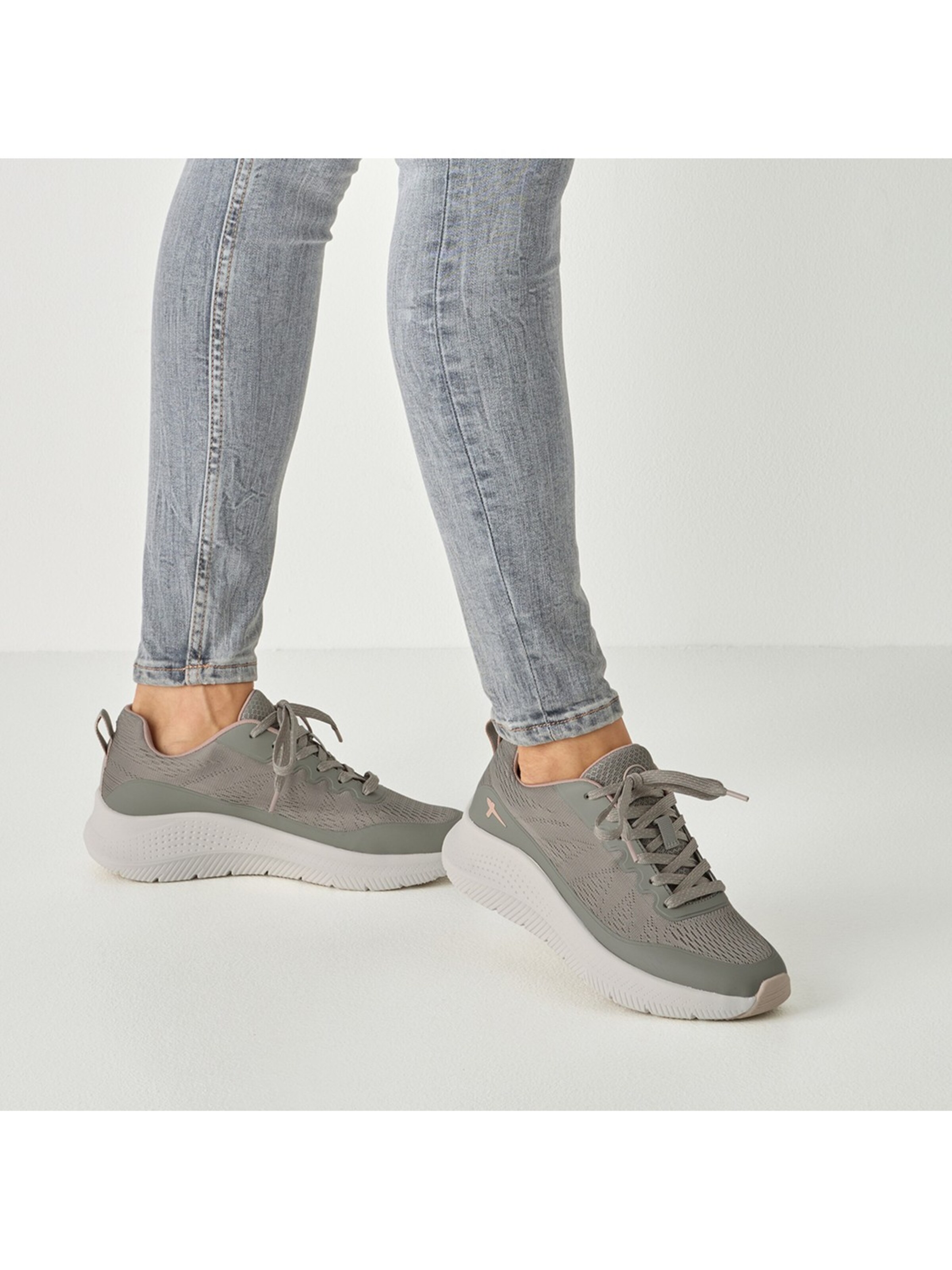 Tamaris Wide Fit Sneakers 'Tamaris Comfort Damen Sneaker - Sage Textil/Synthetik' in Grey