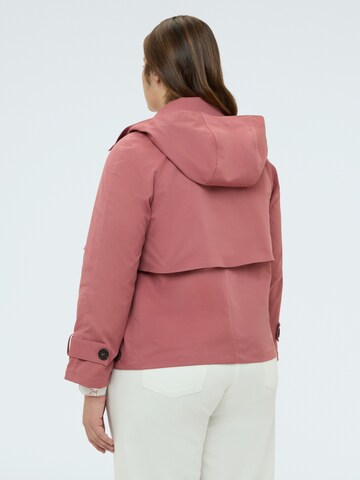 Manteau d’hiver Fiorella Rubino en rose