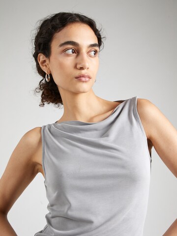 Monki Top 'Anne' in Grey