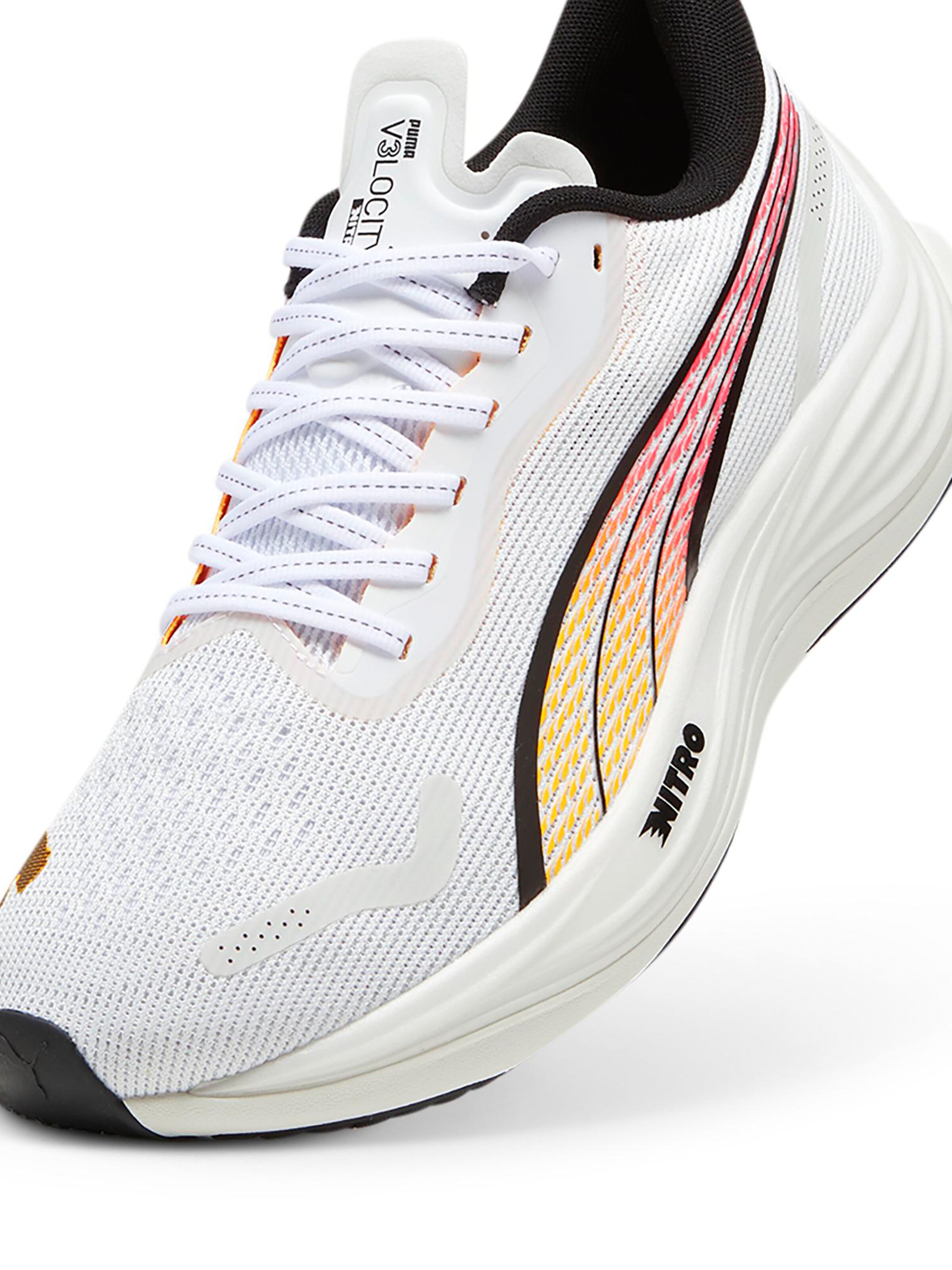 PUMA Jooksujalats 'Velocity Nitro 3', värv valge