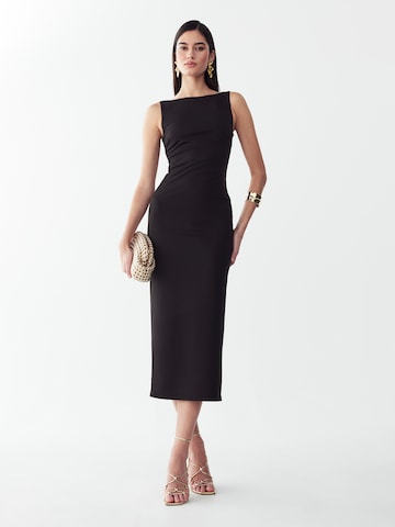 St MRLO - Vestido 'DEA' en negro