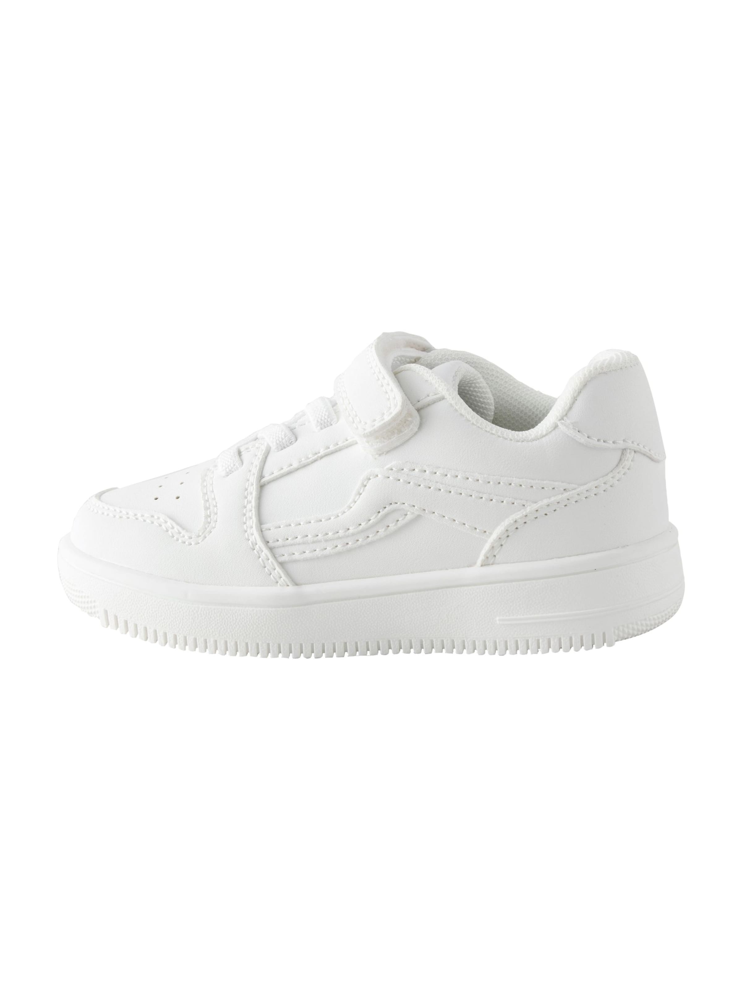 Next Trainers in White: front