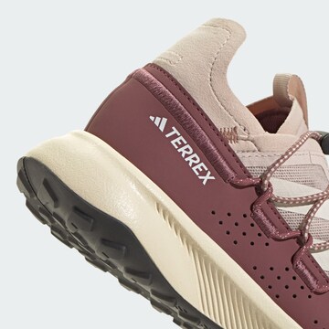 ADIDAS TERREX - Zapatos bajos 'Voyager 21 Travel' en rosa