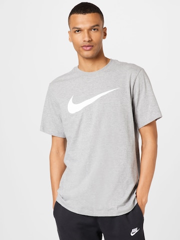 T-Shirt 'Swoosh' Nike Sportswear en gris : devant