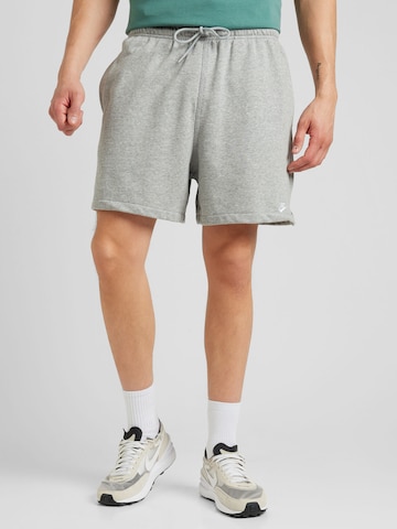 Nike Sportswear - Regular Calças 'CLUB' em cinzento: frente