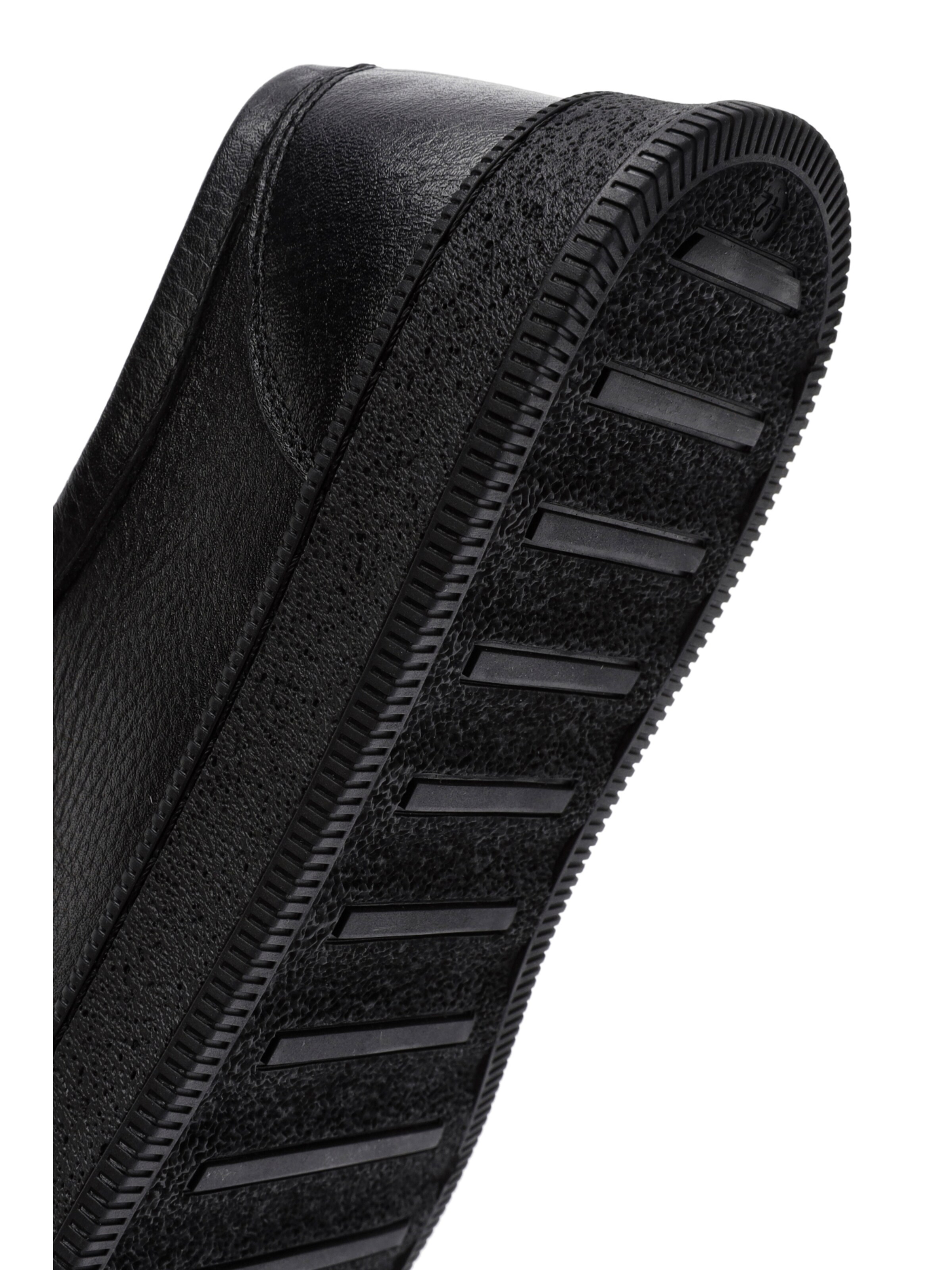 Derimod Moccasin in Black