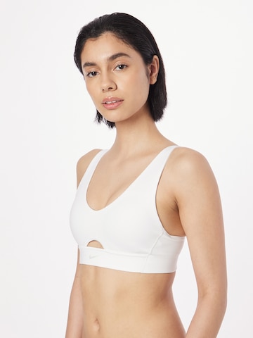 NIKE Bustier Sport bh 'Indy' in Wit: voorkant