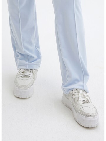 Sneaker bassa di Juicy Couture in bianco: frontale