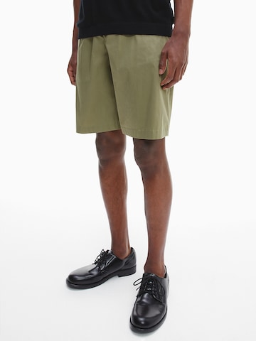 Calvin Klein Pants in Green: front