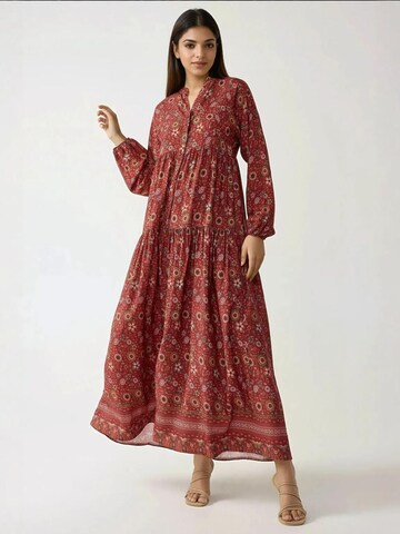 Hiccup - Vestido em vermelho: frente