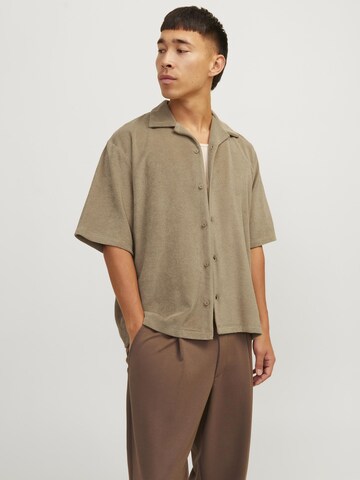 JACK & JONES Comfort fit Button Up Shirt in Brown: front