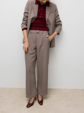 VERO MODA regular Bukser med fals i brun