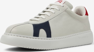 Baskets basses 'Runner K21' CAMPER en blanc : devant