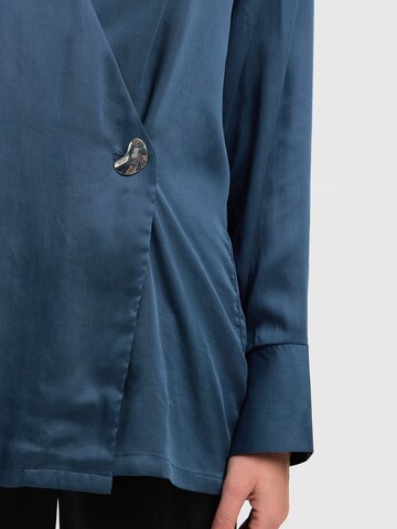 SELECTED Blus 'SLFJOLLY' i blå