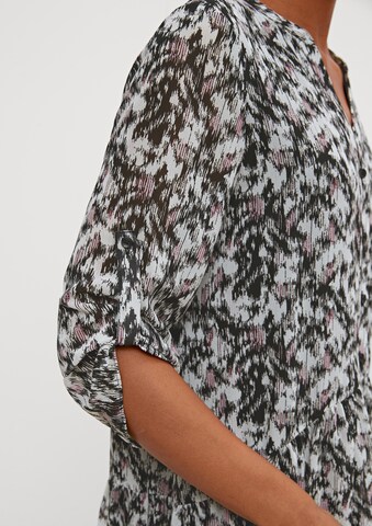 Robe-chemise COMMA en noir