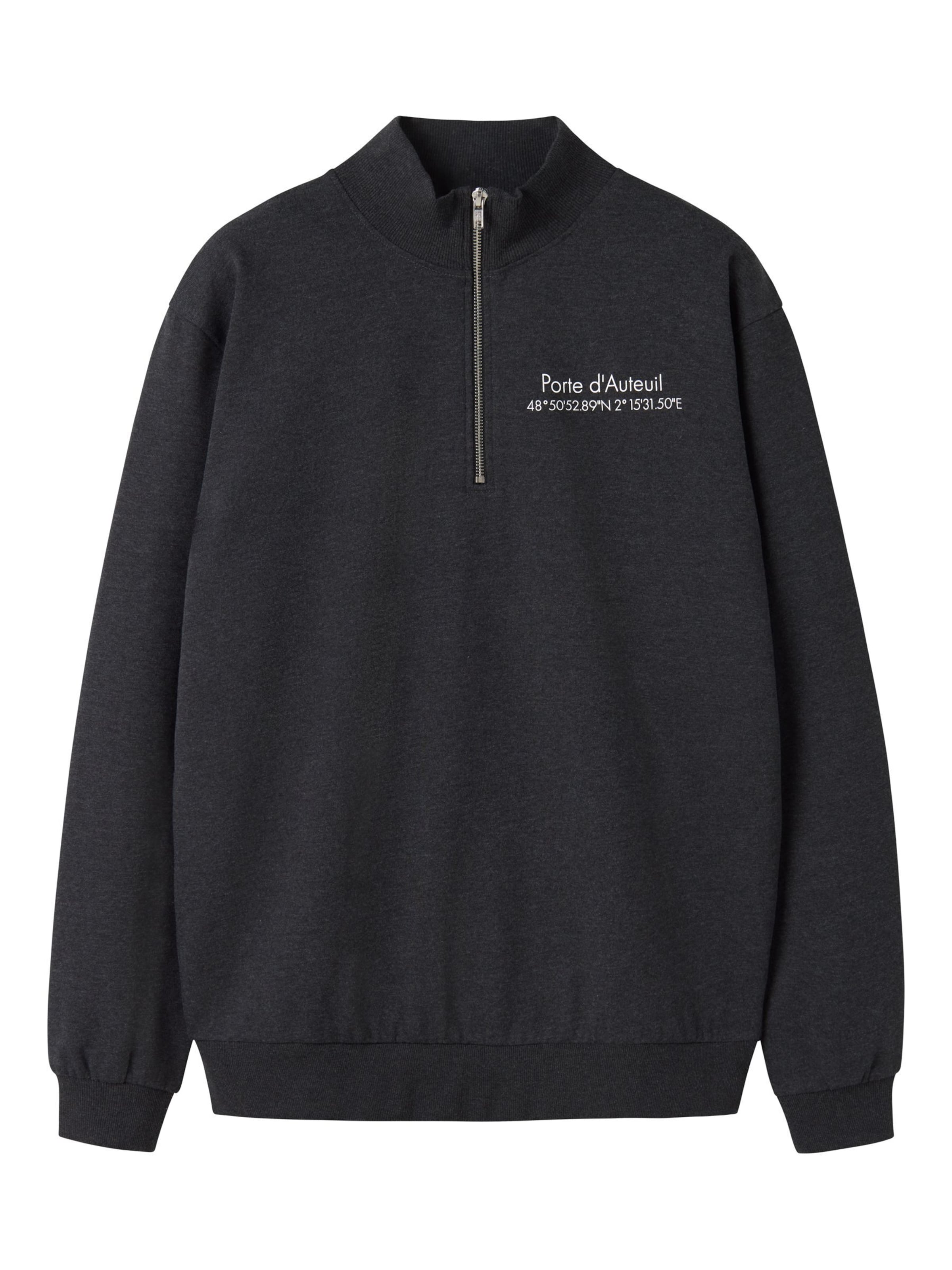 TWO SOON Sweatshirt in Black: front
