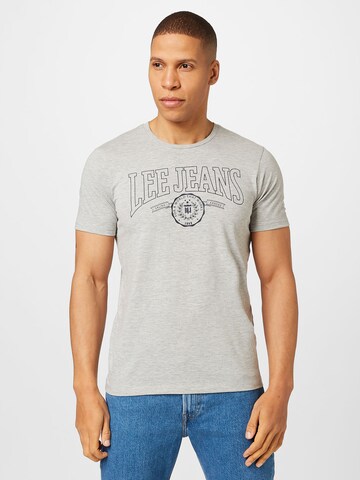 Lee T-Shirt 'VARSITY' in Grau: predná strana
