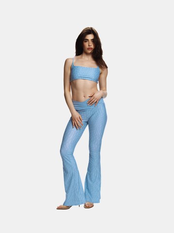 Top sportivo 'Baby Blue' di EKCENTRIK in blu