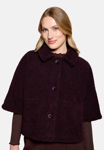 Cartoon Cape mit aufgesetzten Taschen in Lila