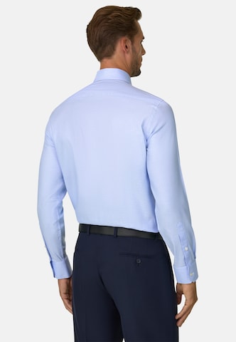 Coupe regular Chemise Boggi Milano en bleu : derrière