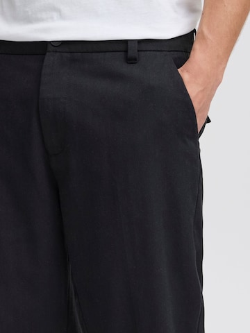 !Solid Regular Chino 'SDAlann' in Zwart