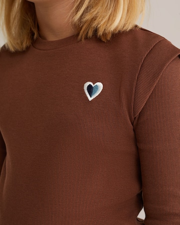 WE Fashion Футболка в Коричневый