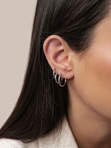 Hey Happiness Earrings 'Stack Trio' in Silver: front