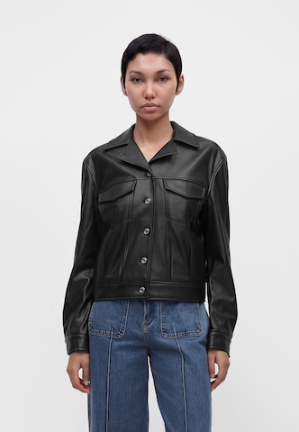 Calvin Klein Jeans - Chaqueta de entretiempo en negro: frente
