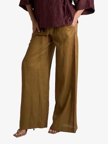 Ottod’Ame Regular Broek in Bruin: voorkant