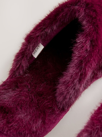 Pantoufle Next en rouge